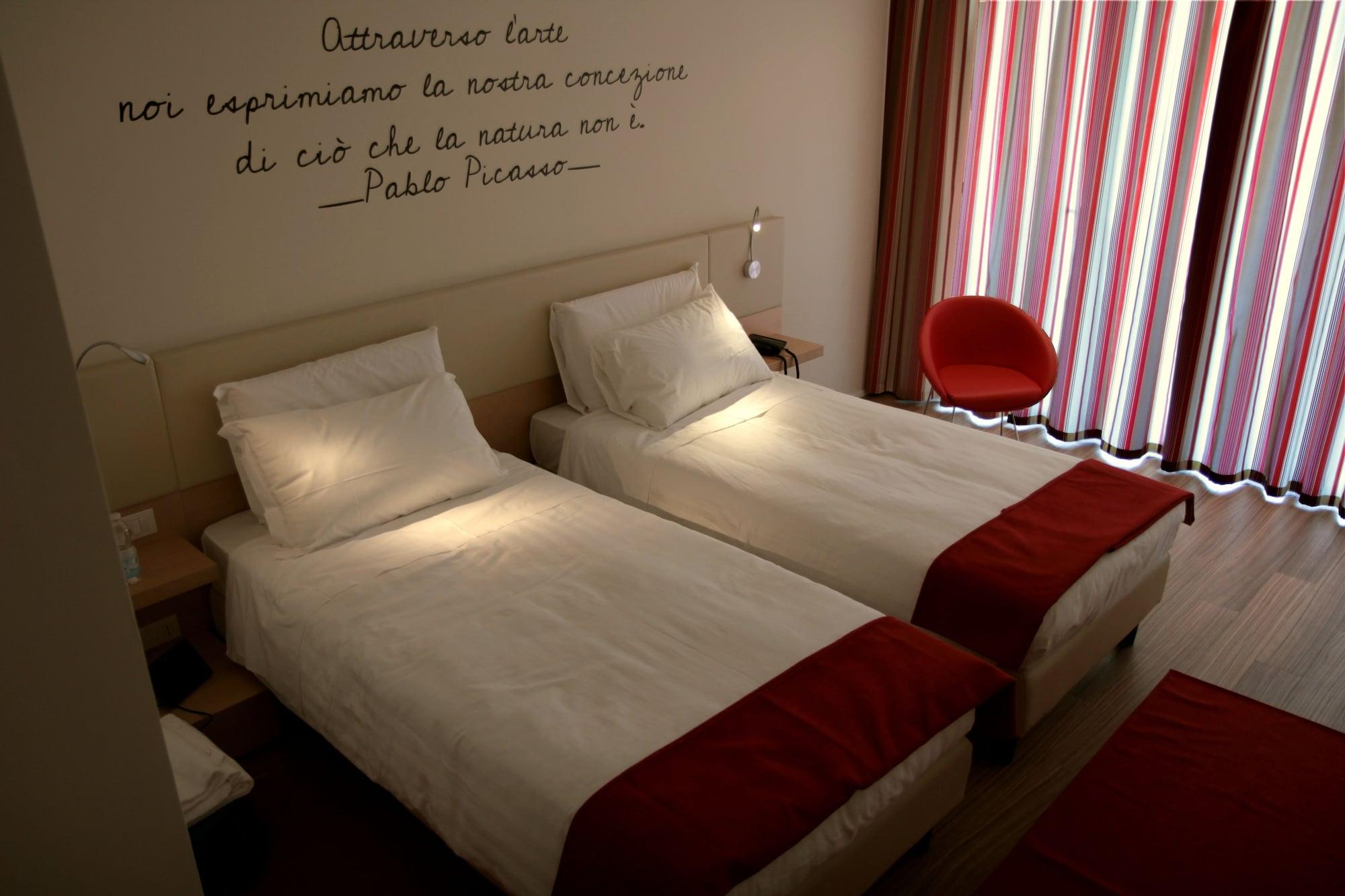 Unahotels Le Terrazze Treviso Hotel & Residence Lancenigo エクステリア 写真
